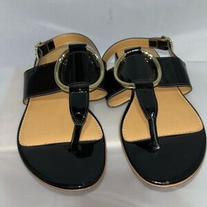 COACH AND FOUR Black Patent Leather Buckle Front Strap Sandal Size 6.5